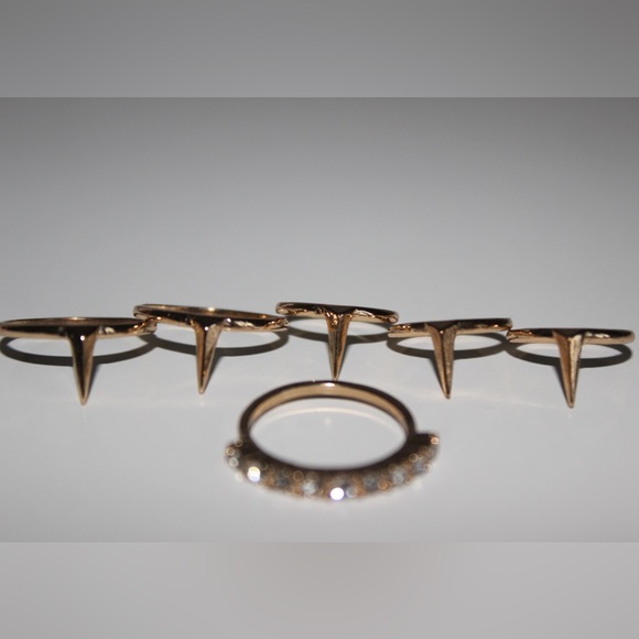 Forever21- Bundle of Gold Rings - Picture 2 of 5